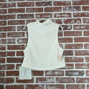 NWT Free People Movement Ivory Textured Soft Ribbed Cropped Hoodie Medium